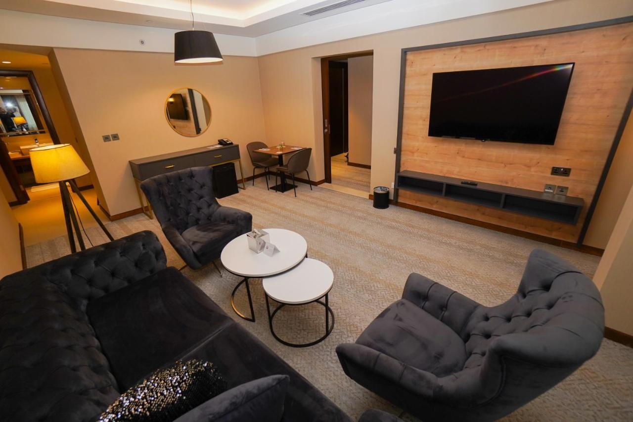 Otel The Grand Lux